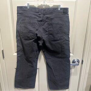 prAna Charcoal Grey Black Cargo Hiking Pants Men's Size 40x30 Style M4BR30111